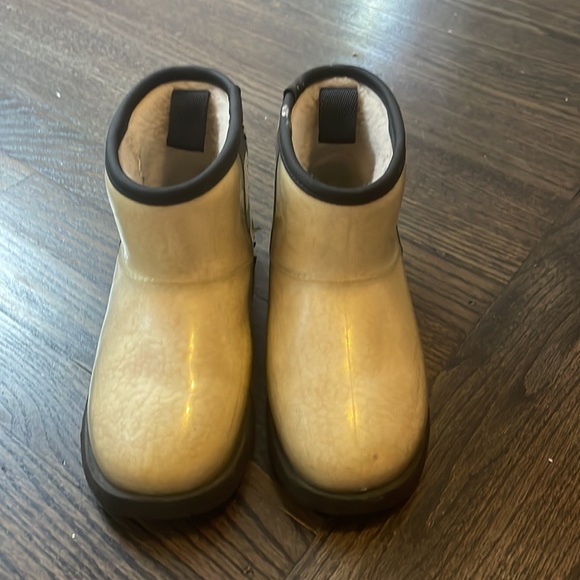 Kids UGG waterproof boots - Picture 4 of 7